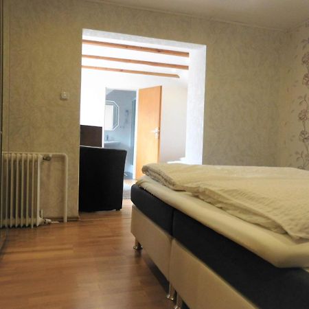 Hotel Pension Am Kurmittelhaus Бад-Грунд Экстерьер фото